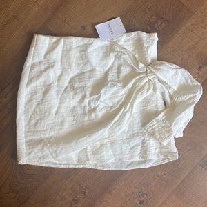 White short skirt Size Medium BRAND NEW!